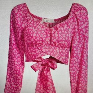 Madden NYC Wonens/Junior Cropped Heart ❤️ Tie Back Top NEW
